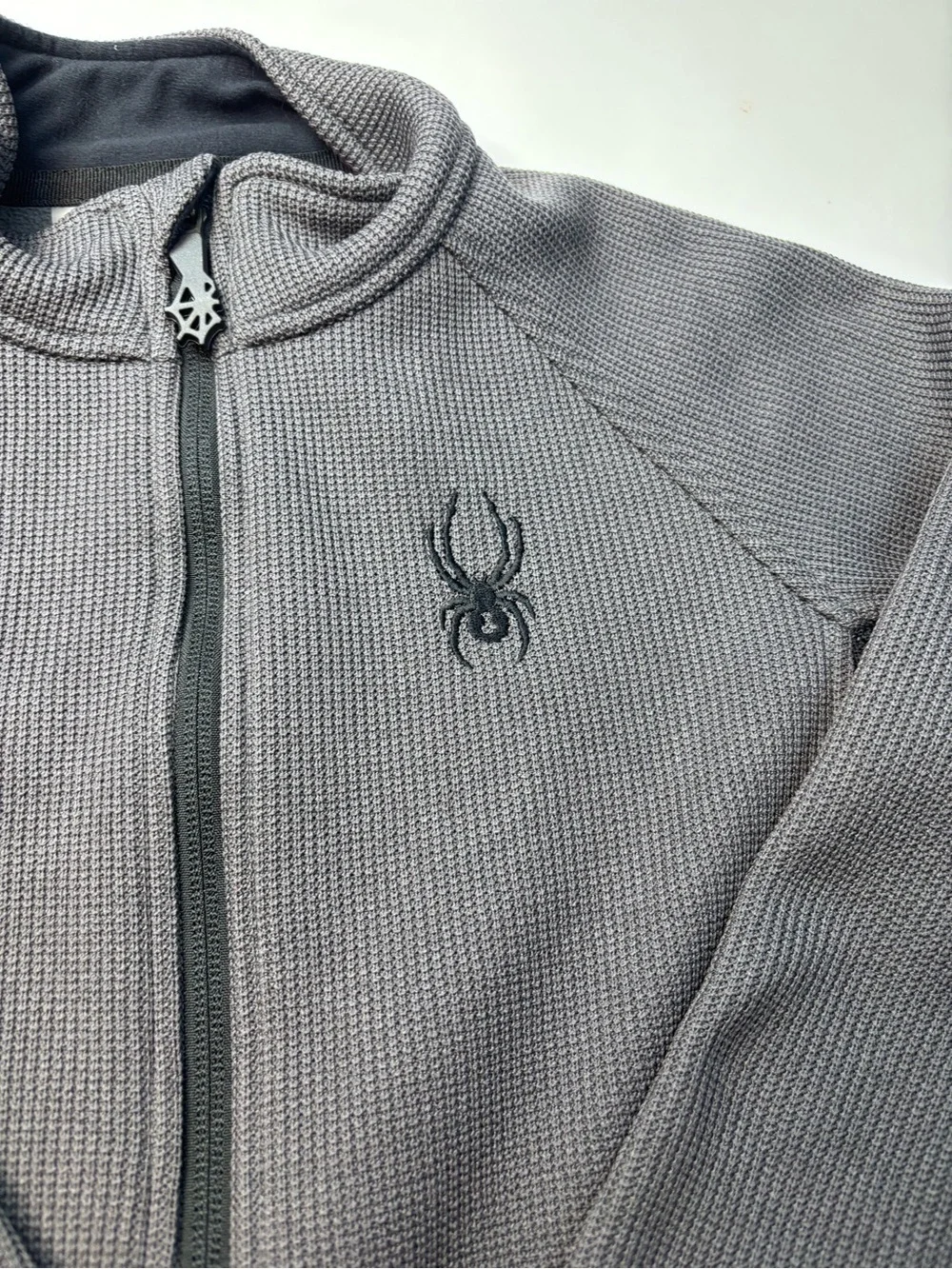 Spyder Gray and Black Full-Zip Knit Jacket Fleece Lined Boys Size M EUC